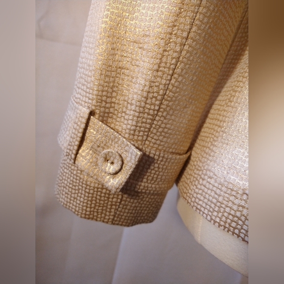 Halogen ivory with gold throughout button down jacket blazer sz S - Picture 2 of 11